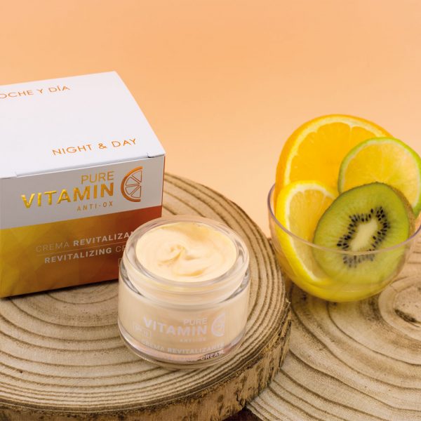 VITAMIN C REVITALIZING CREAM - Noche y Dia Cosmetics